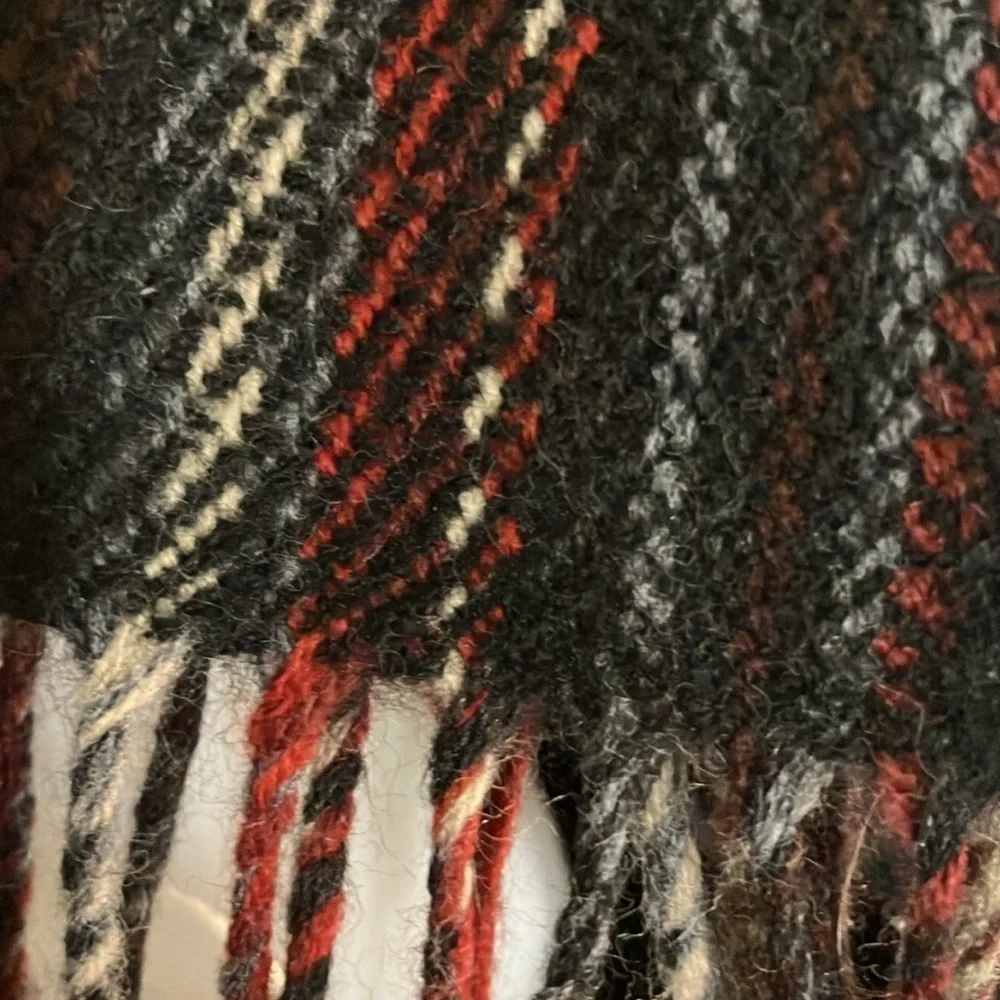 Frass Germany acrylic fringed woven scarf 52 x 11